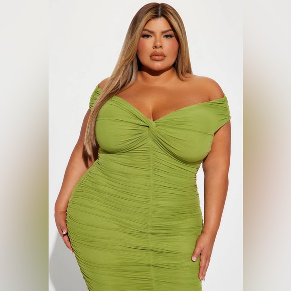 Green Ruched Mesh Bodycon Dress - Picture 2 of 5